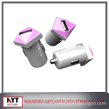 2015 New popular battery car charger,car charger adapter with gorgeous LED display when charging for mobile phone